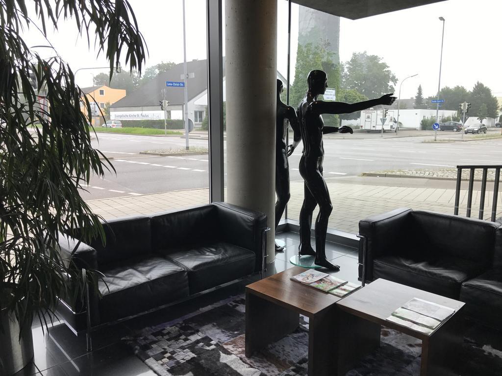 Kult Hotel Инголщат Екстериор снимка